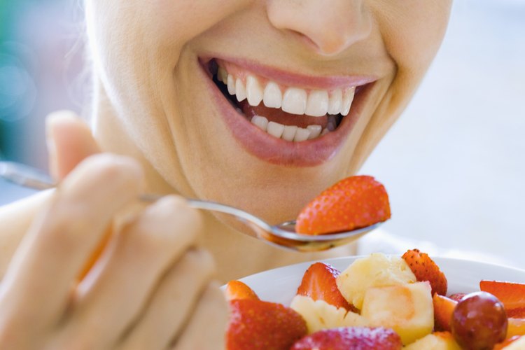 Las frutas son bajas en calorías y ricas en nutrientes.