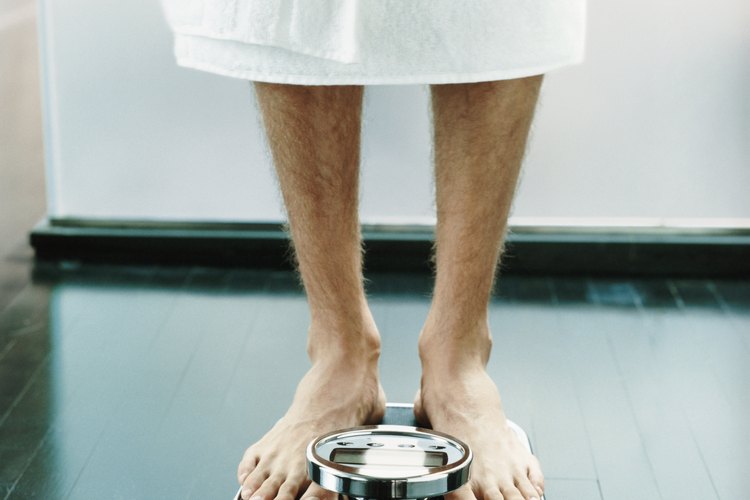 Con el objeto de eliminar la grasa y usarla como energía, el cuerpo vacía las células grasas.