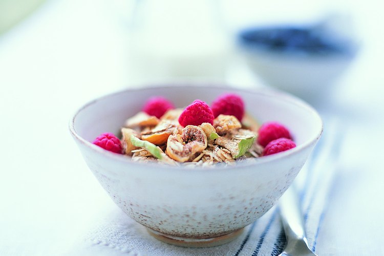 Los cereales fortificados para el desayuno pueden ayudar a incrementar la ingesta de hierro.