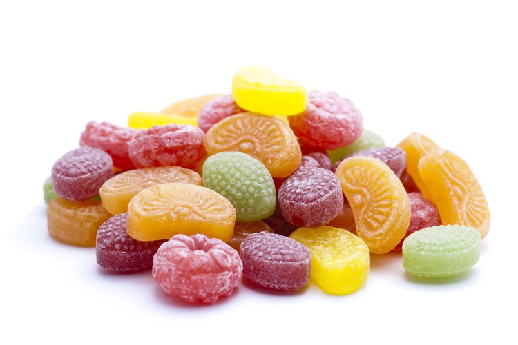 Los caramelos y los dulces a menudo tienen aditivos.