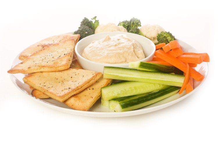 Hummus y vegetales.