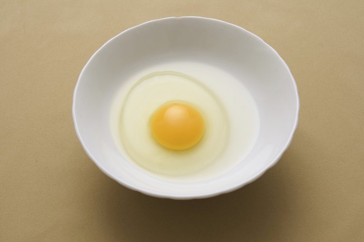 Los sustitutos de los huevos pueden tener claras de huevo.
