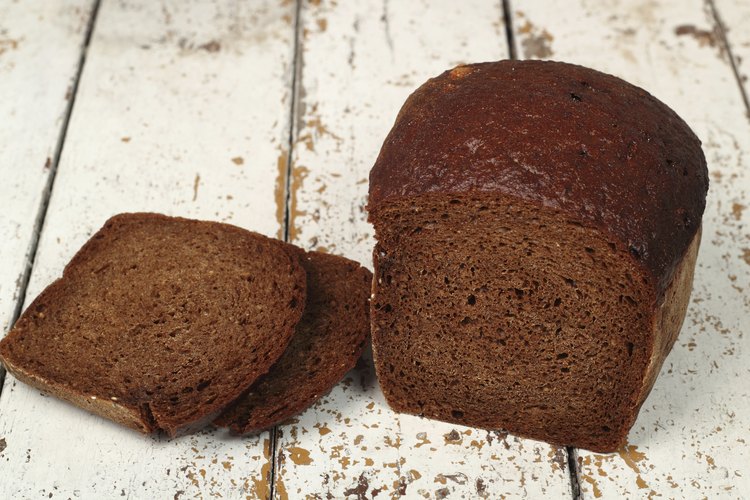 Pan de centeno en rodajas