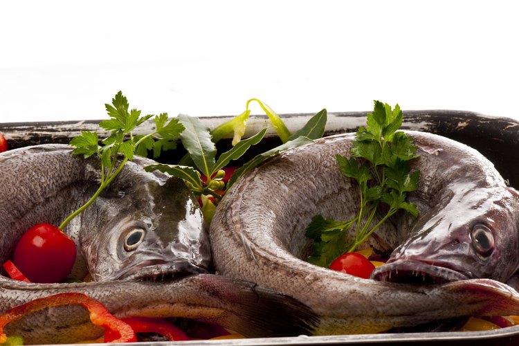 How to Use a Fish Poacher | LEAFtv