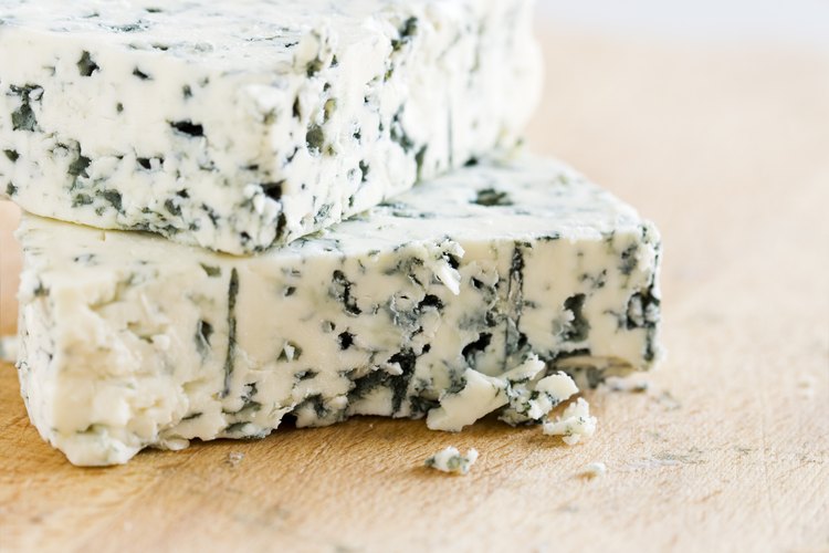 How to Know When Blue Cheese Goes Bad | LEAFtv