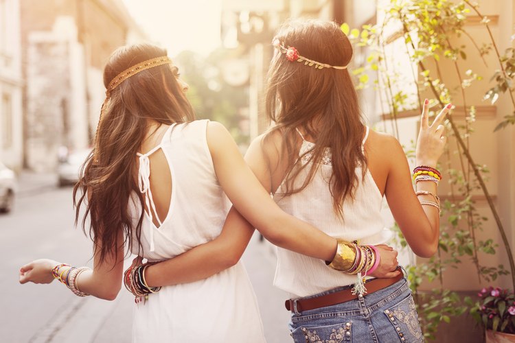 How to dress like a modern hippie sale