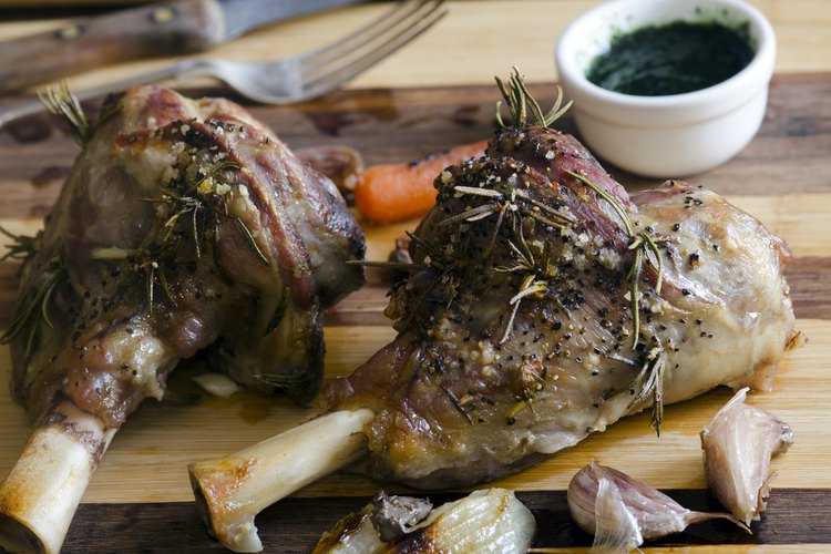 How to French Trim Lamb Shanks | LEAFtv