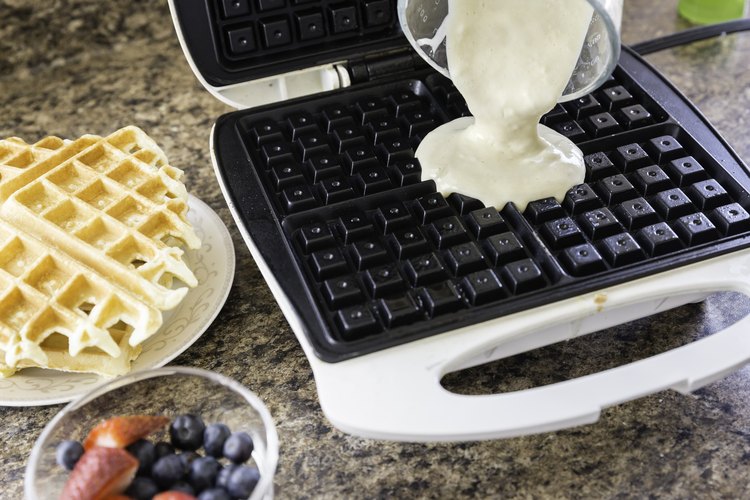 Waring Pro Waffle Maker Instructions LEAFtv