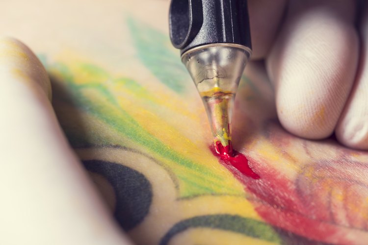 How to Stop Tattoos From Itching | LEAFtv