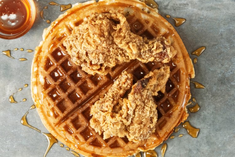 How to Keep Waffles Crispy When Feeding a Crowd | LEAFtv