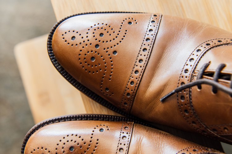 how to stop faux leather boots from squeaking