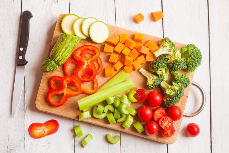 How to Measure a Cup of Vegetables | LEAFtv