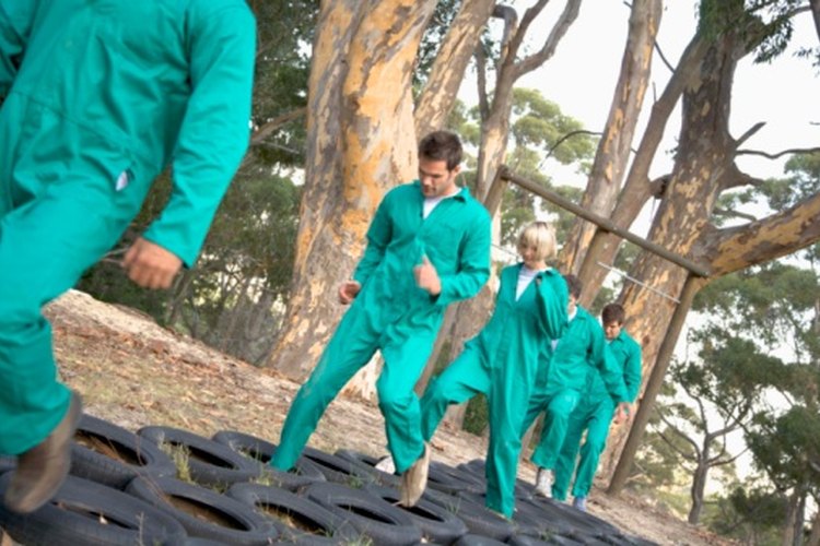 Un equipo debe ser identificado por su nombre y uniforme.