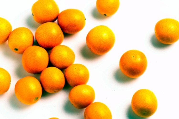 Las naranjas son ácidas, así como una rica fuente de vitaminas y antioxidantes.