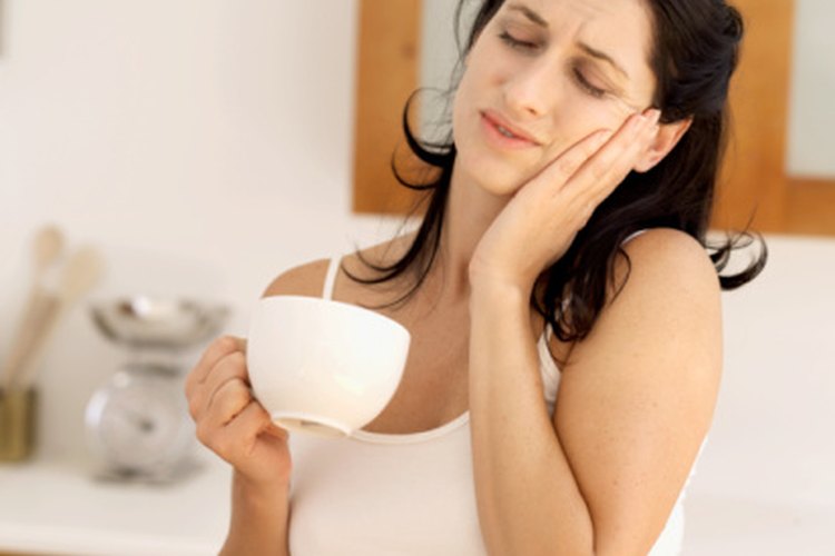 Los líquidos calientes pueden causar alveolitis seca después de una extracción dental.