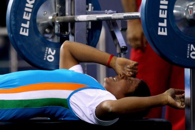 El press de banca es por lo general el segundo ejercicio realizado en una competencia de powerlifting.
