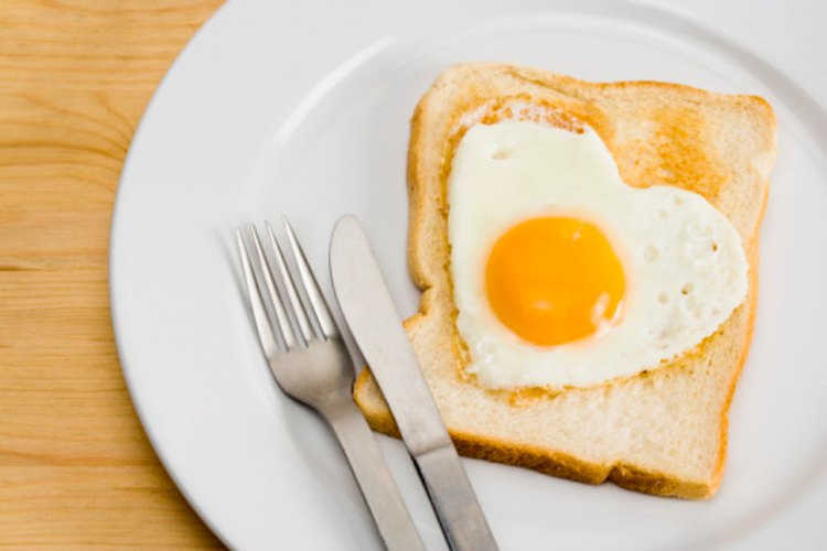 La falta de proteínas de fuentes tales como los huevos en la dieta puede conducir a un edema.
