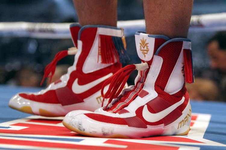 Los zapatos de boxeo bajos pueden ayudarte a moverte rápidamente.