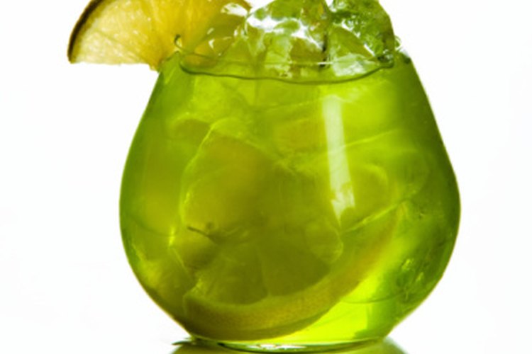 Usa jugo de limón para tratar espinillas y poros tapados.