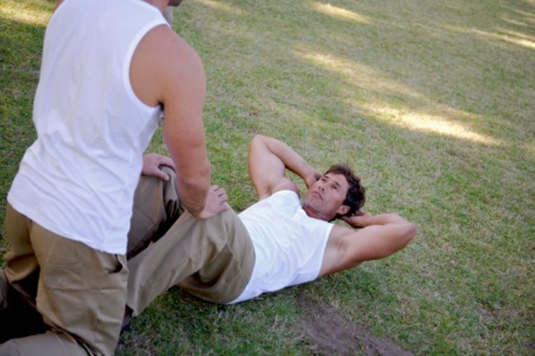 Después de recuperarse de la cirugía, es importante fortalecer los músculos abdominales con ejercicios.