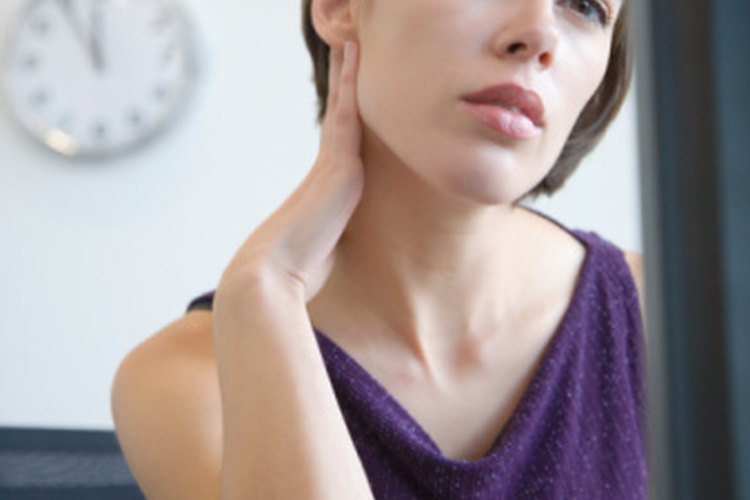 Los ejercicios de estiramiento pueden ayudar a menudo con el dolor de cuello.