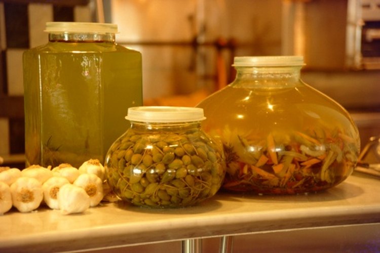 Las verduras en aceite pueden causar botulismo.
