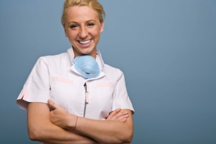Llama a tu dentista si el sabor salado viene acompañado por fiebre o dolor excesivo.