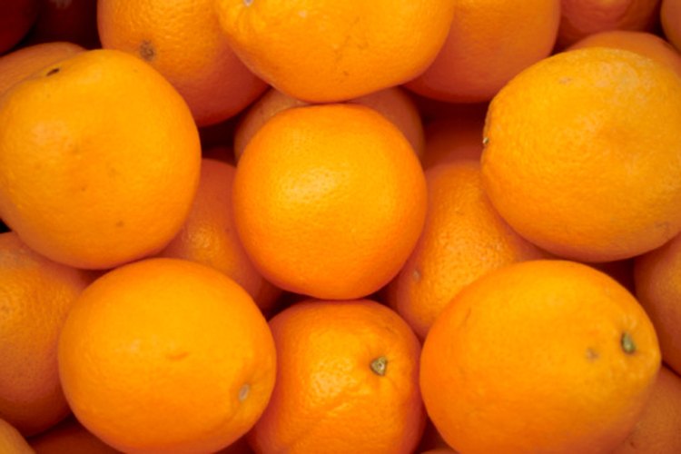 Comer demasiada vitamina C puede dar lugar a efectos no saludables.