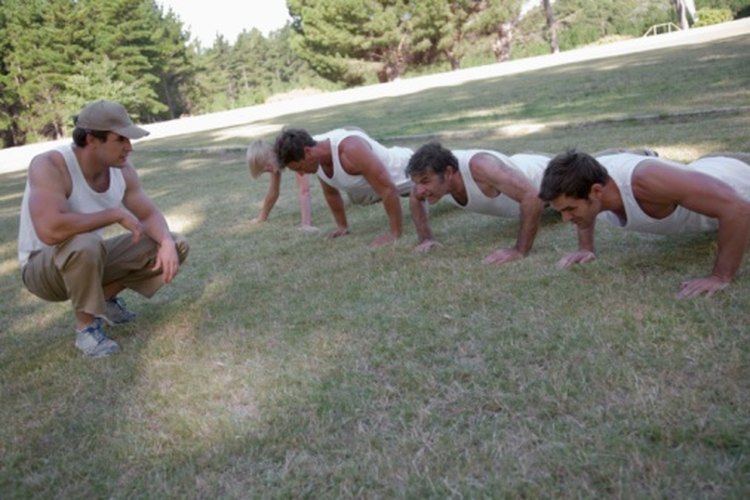 La flexiones de brazos no queman muchas calorías.
