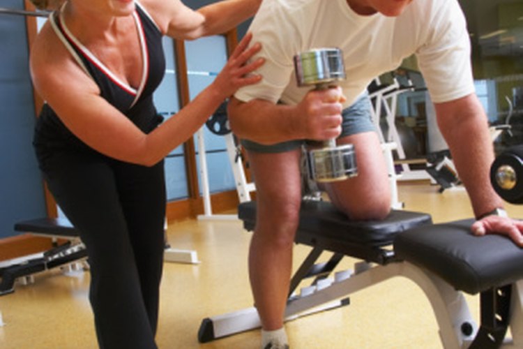 Los hombres de más edad tienen consideraciones especiales de salud para hacer ejercicio.