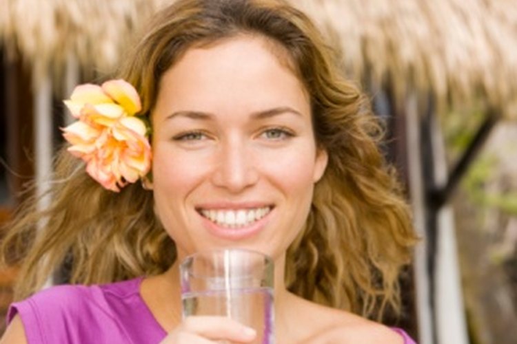 Consumir solamente agua puede dañar tu salud.
