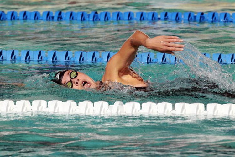 Nadar en una piscina hace que el cálculo de tus tiempos sea más fácil.
