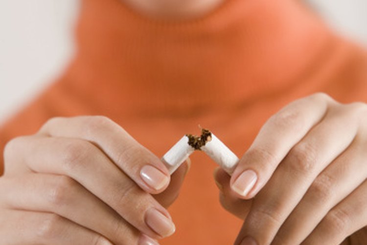 Los cigarrillos electrónicos pueden usarse para ayudar a detener el hábito de fumar.