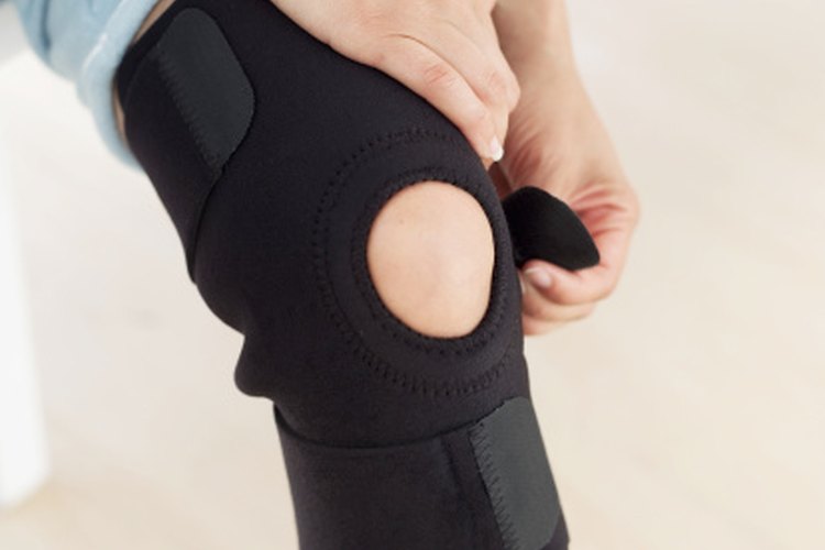 El uso de una rodillera al correr puede reducir la inestabilidad articular y el dolor.
