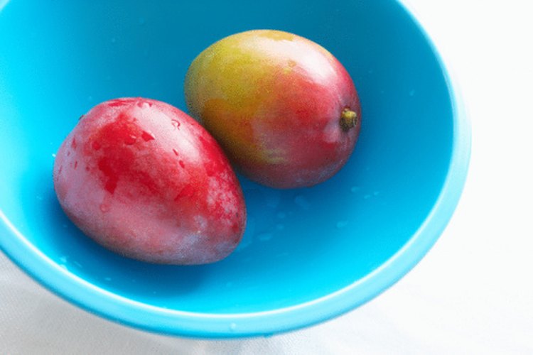 El mango deshidratado contiene más azúcar que el fresco.