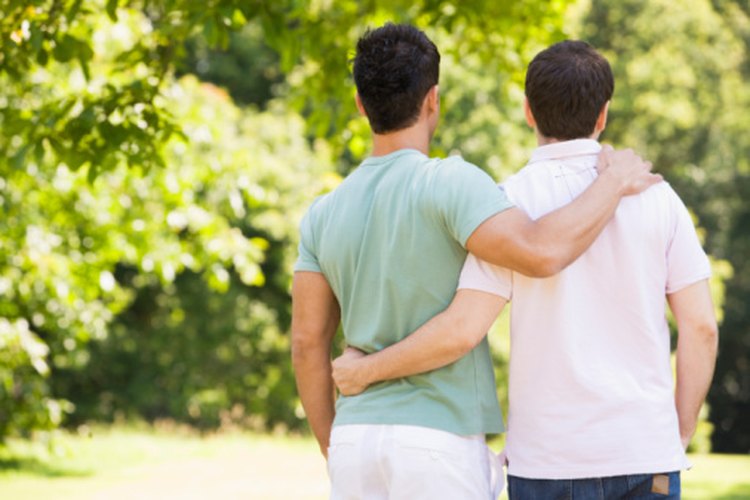 Observa las señales de que tu marido prefiere a los hombres.
