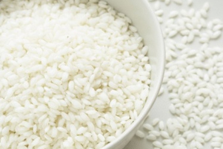 El arroz hervido ayuda con los síntomas de la esofagitis erosiva.