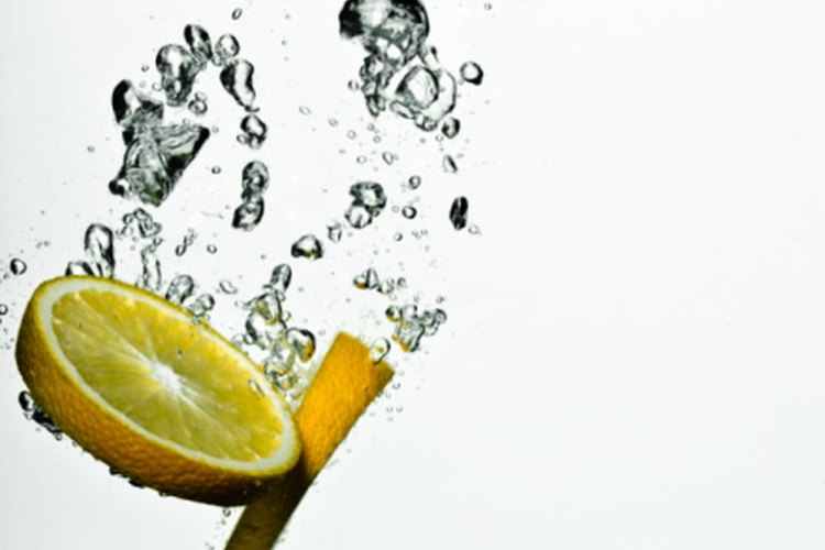 El jugo de limón es uno de los frutos más eficaces y versátiles para remedios caseros.