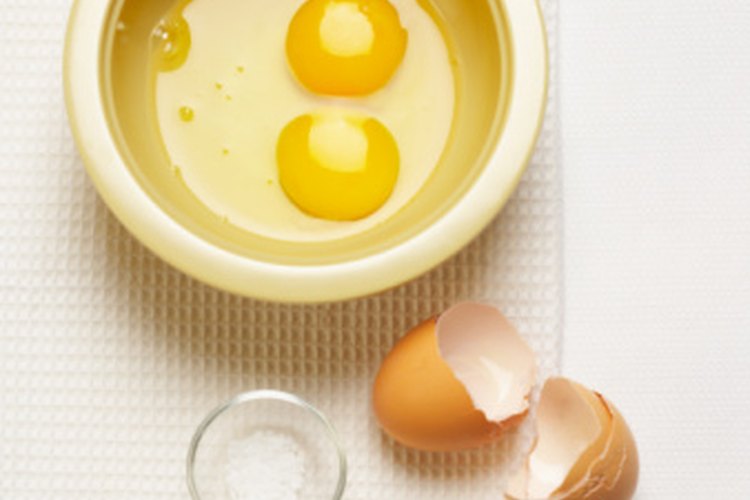Al agregar huevos directamente en el licuado puedes poner en riesgo tu salud.