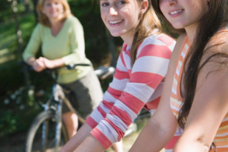 Monta tu bici para ir a la escuela para deshacerse del exceso de peso.