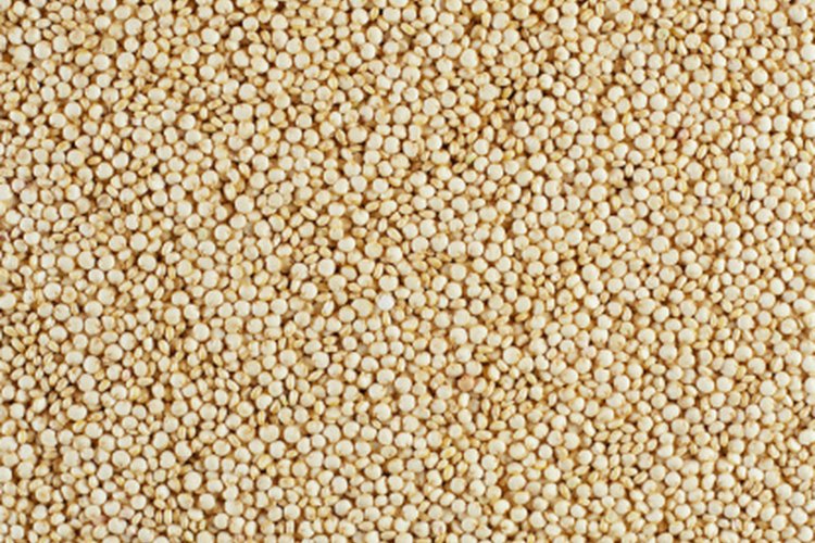 La quinua es en realidad una semilla, no un grano entero como el arroz integral.