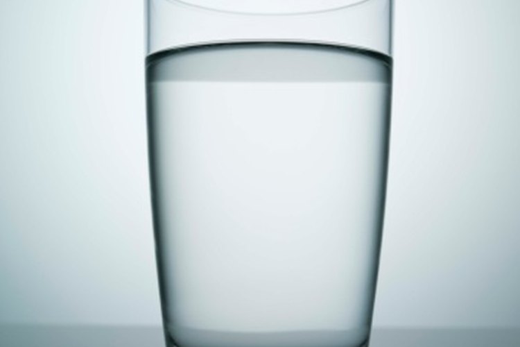 Bebe mucha agua para evitar sentirte mareada.