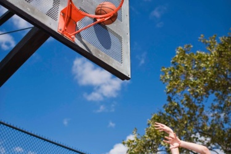 Aunque no es complicado, el básquetbol tiene diferentes métodos de puntuación.