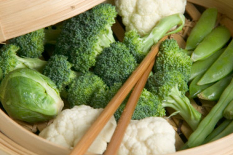 Las verduras al vapor proporcionan un plato sano y colorido.
