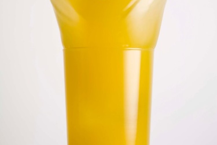 Los médicos recomiendan tomar jugo de naranja junto con los suplementos de hierro.