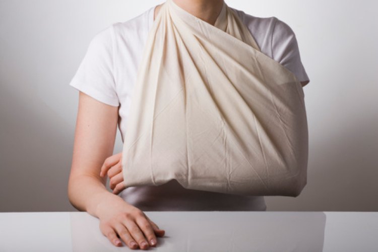 Probablemente uses un cabestrillo durante el primer mes de recuperación.