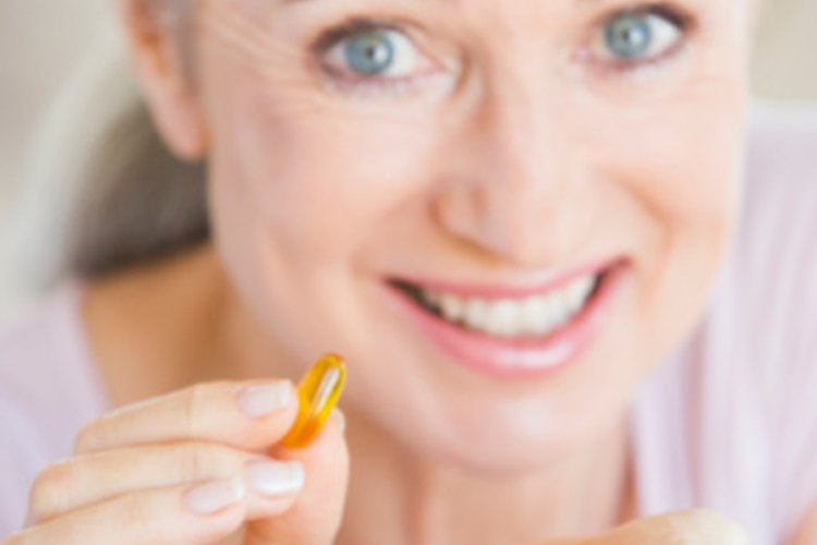 Los ácidos grasos omega-3 en el aceite de pescado reducen los niveles de triglicéridos en la sangre.