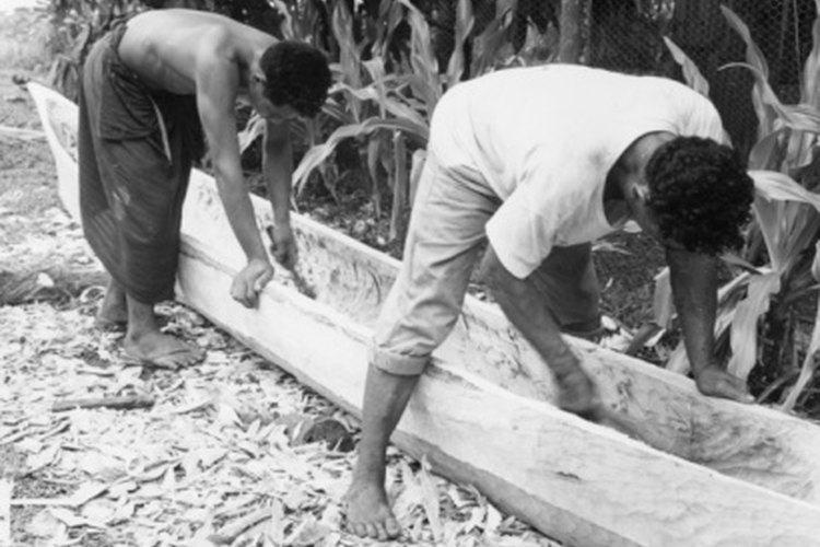 how to build a canoe like the native americans did gone