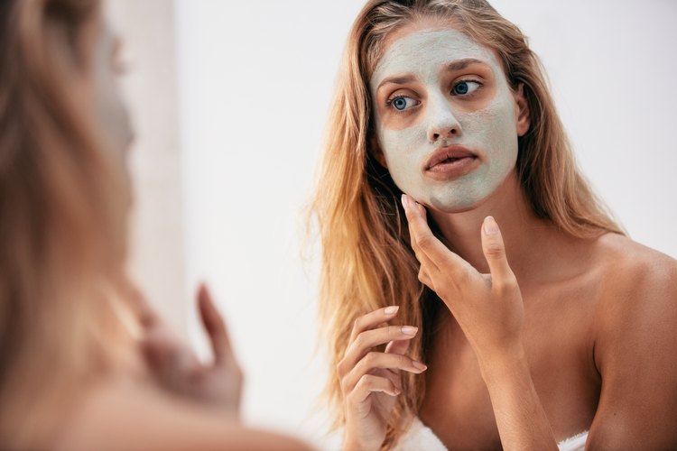 how-to-make-your-own-collagen-facial-leaftv
