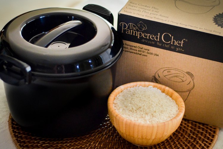 Broccoli in the Large Micro Cooker!, By Pampered Chef with Maria
